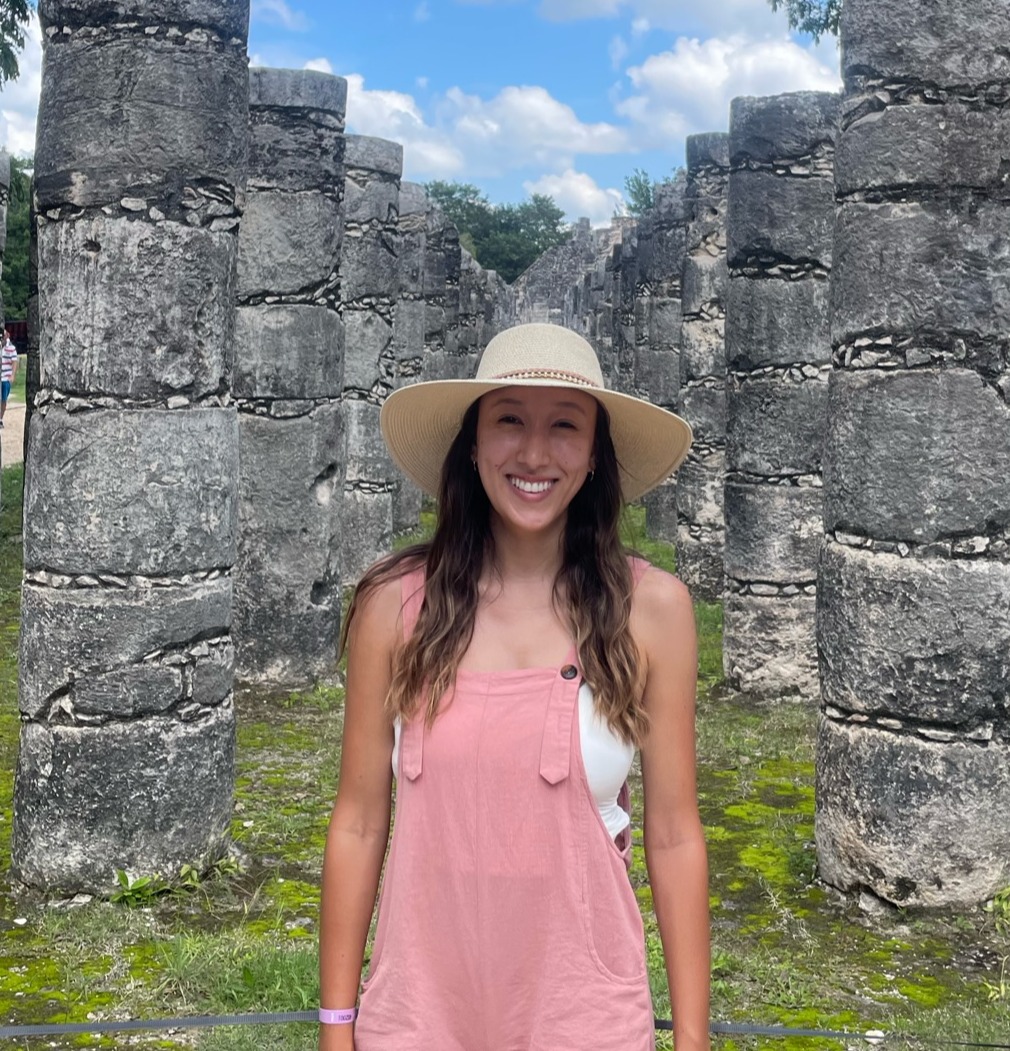 Go to the profile of Hanna