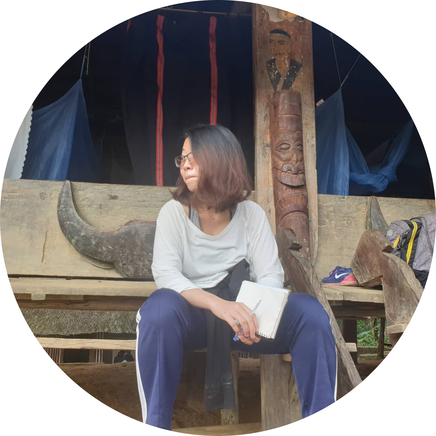 Go to the profile of Jade