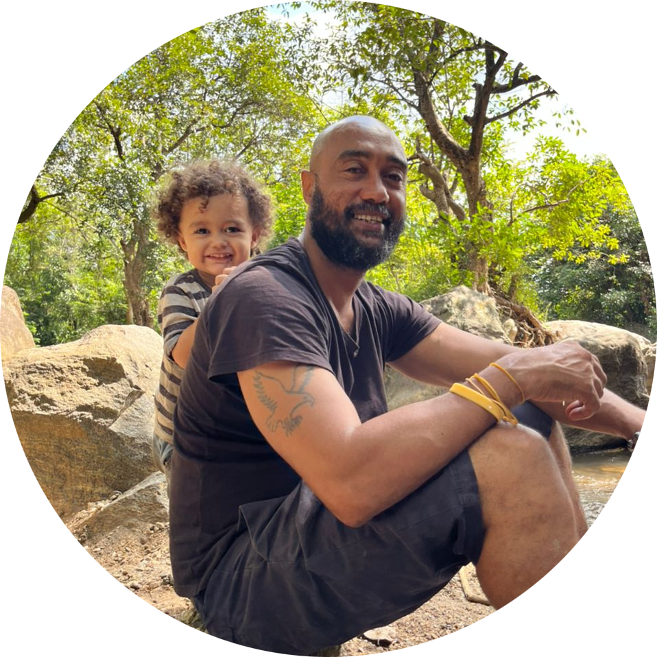 Go to the profile of Mwisho