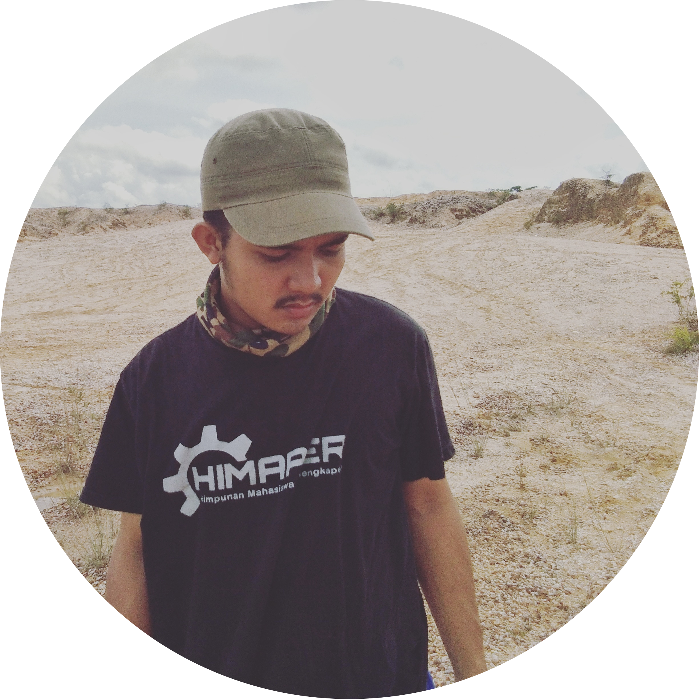 Go to the profile of Sutan Syahir