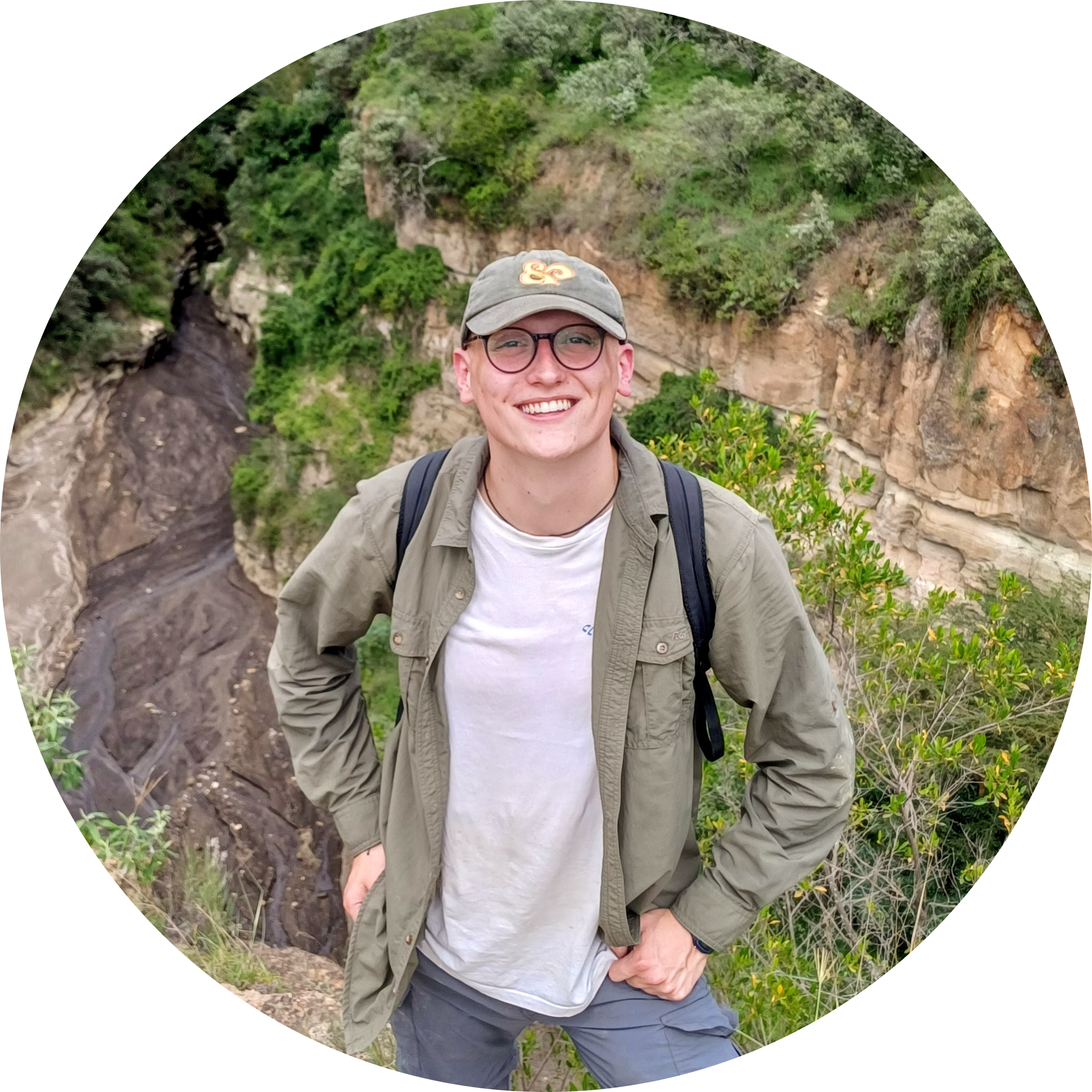 Go to the profile of Harry Rooms