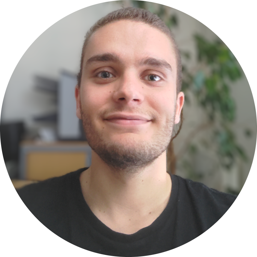 Go to the profile of Noé