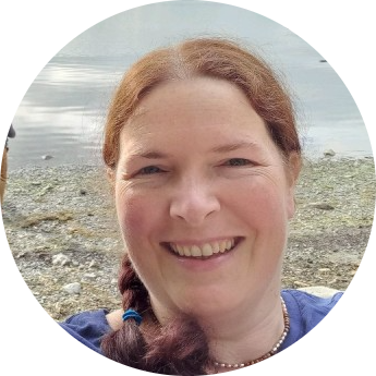 Go to the profile of Hannah Bester