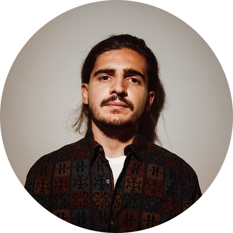 Go to the profile of Simone Basile