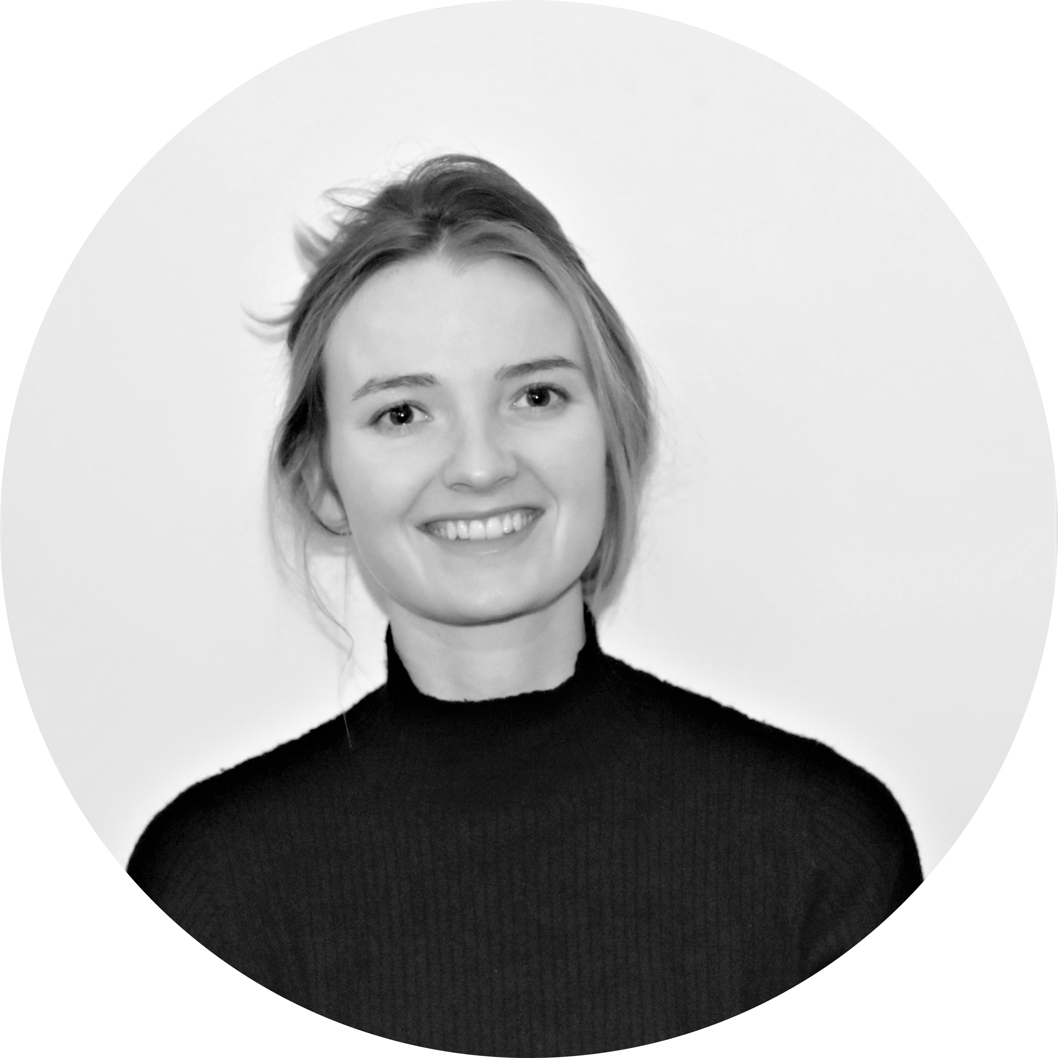 Go to the profile of Laura-Bethia