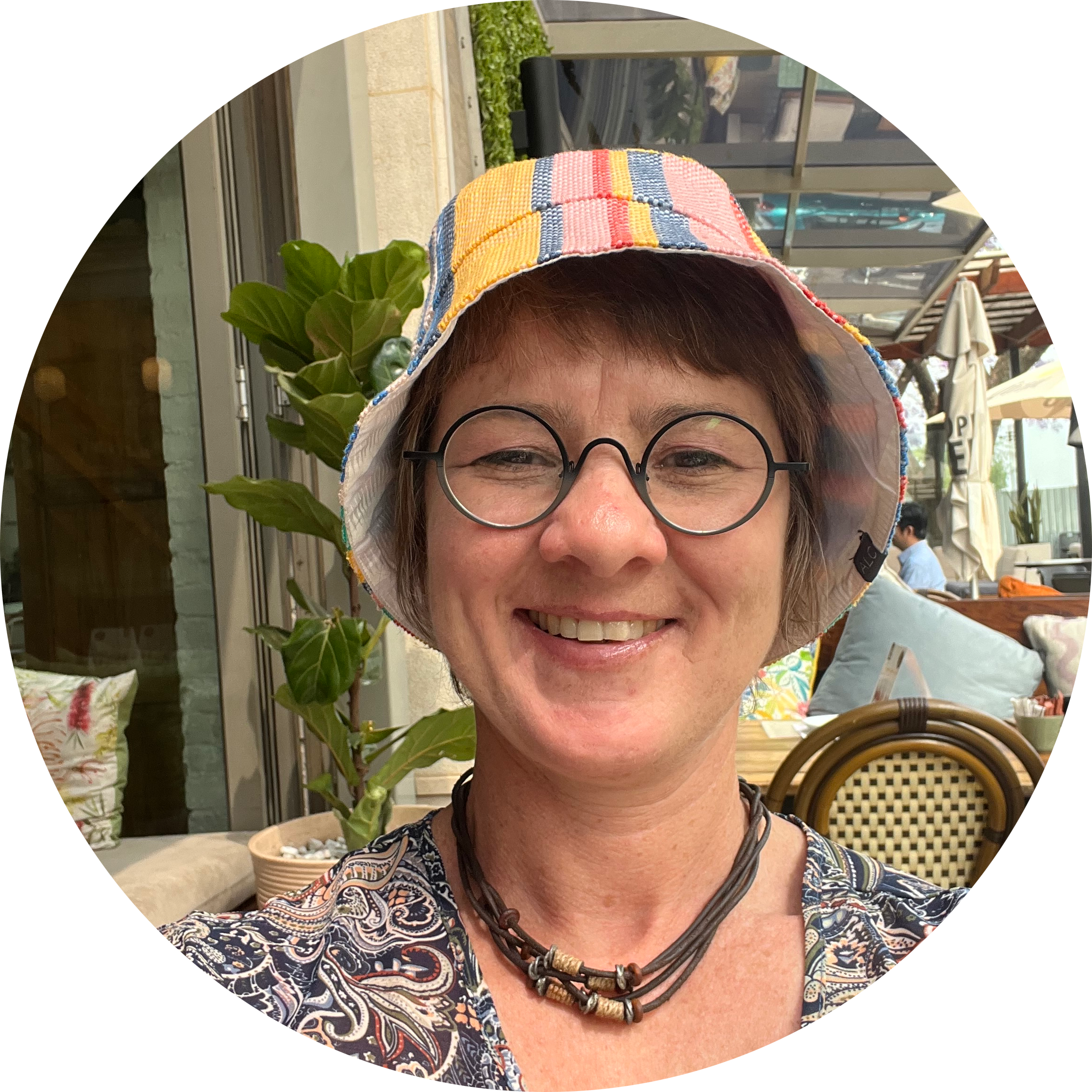 Go to the profile of Niki Glen