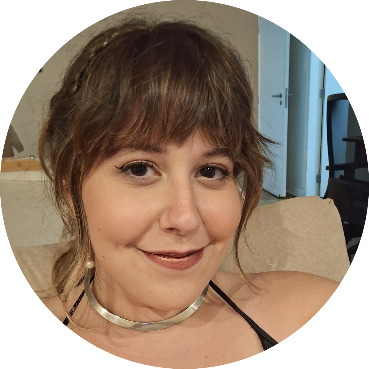 Go to the profile of Alessandra Monteiro